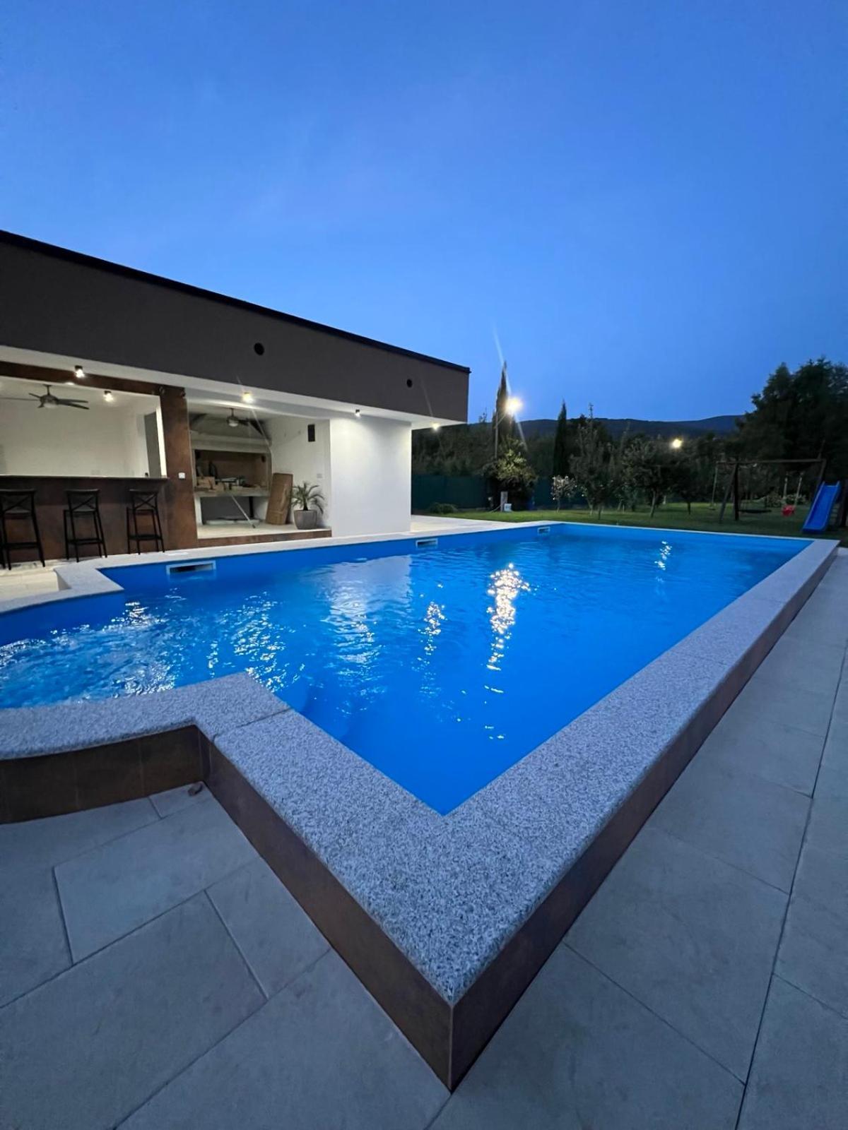 Amal Grand Villa Bihać Exteriör bild