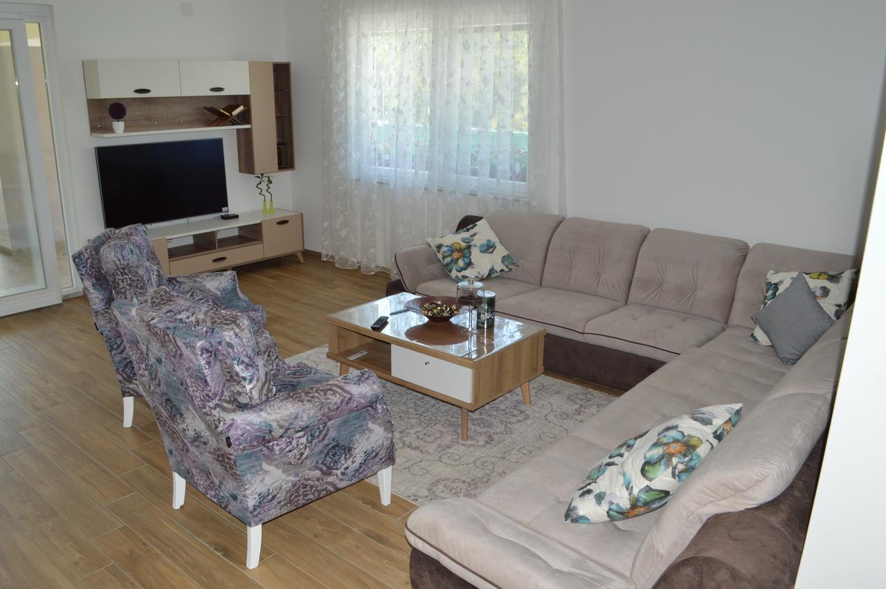 Amal Grand Villa Bihać Exteriör bild