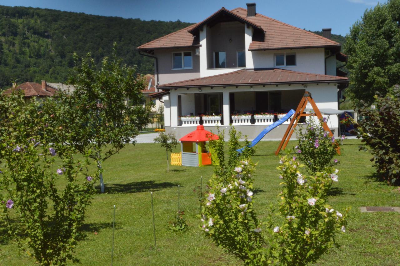 Amal Grand Villa Bihać Exteriör bild